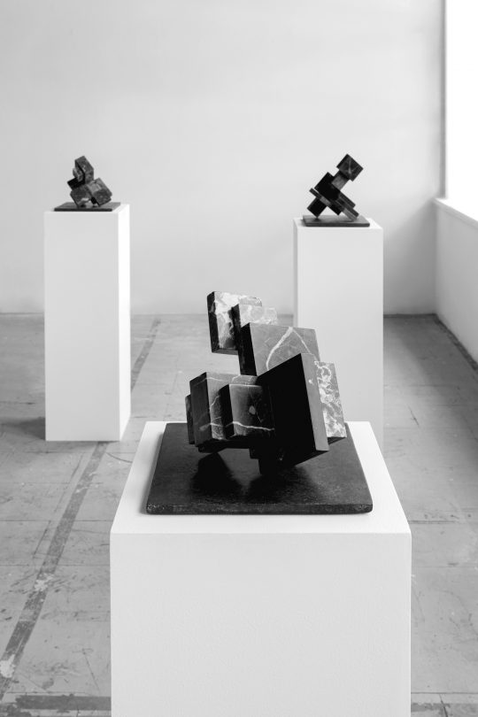 JOHN CORNU CHOSES TUES, since 2014 Recycled bronze and marble Variable dimensions Exhibition views « Les Âmes grises », curation : Christian Alandete, Mains d'Œuvres, Saint- Ouen, 2019
