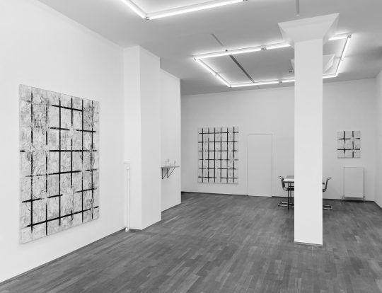 Exhibition view « Lettres mortes », Galerie Gilla Lörcher, Berlin, 2024 © John Cornu Courtesy the artist and Galerie Gilla Lörcher, Berlin