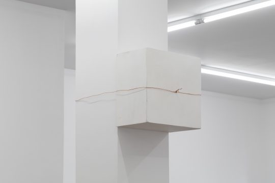 Quentin Lefranc Projection2025_Installation. Wood, 43 x 43 x 27 cm