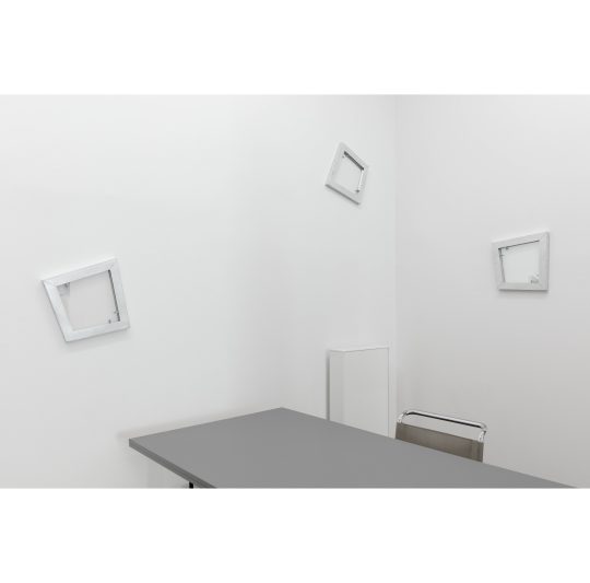 Quentin Lefranc, Huis clos 2026 at Galerie Gilla Loercher 2026. CHR_9834 web